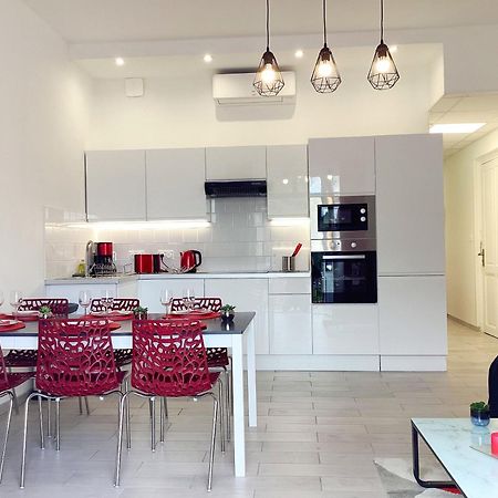 Appartement Stella 95 M2 Climatise Parking Proche Sanctuaires Lourdes Eksteriør billede
